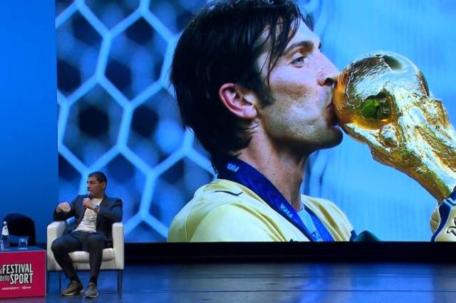 KY开云官网-【论道】卡西利亚斯&amp;特瓦斯：西班牙足球的成功法则