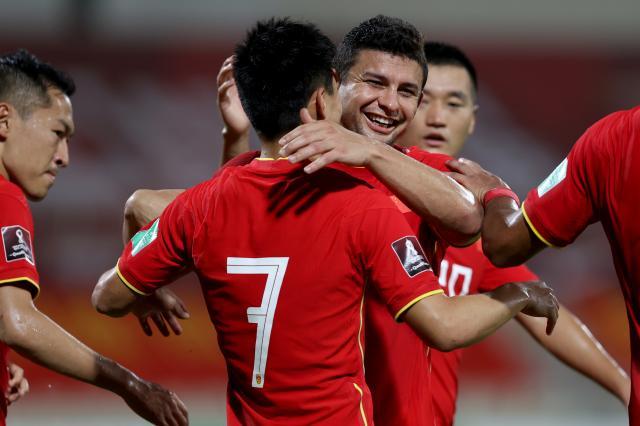 KY开云官网体育下载-澳中12强赛：世界杯赛场4选1 或从梦断地重启梦想